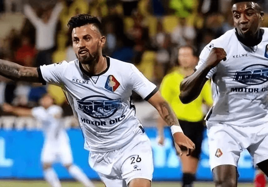 成绩上的稳 成绩上的稳