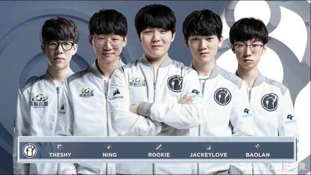 借着各自的 借着各自的